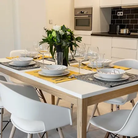 Spacious In The City Center Apartment Prague