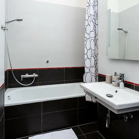 Apartment Spacious In The City Center Prague