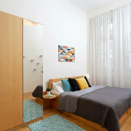 Spacious In The City Center Prague